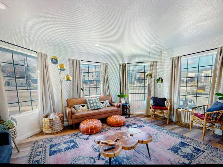 New Modern Boho Apt- Close To Yosemite 오크허스트 외부 사진